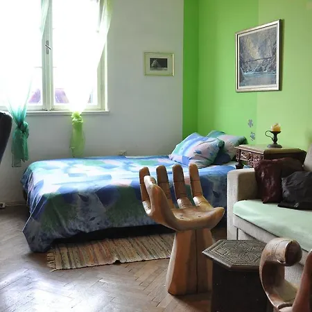 Design Bacvice Arti Oda ve Kahvaltı Split