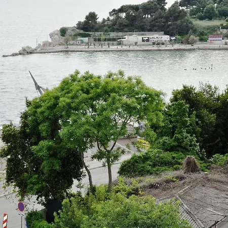 Design Bacvice Arti 4* 스플리트