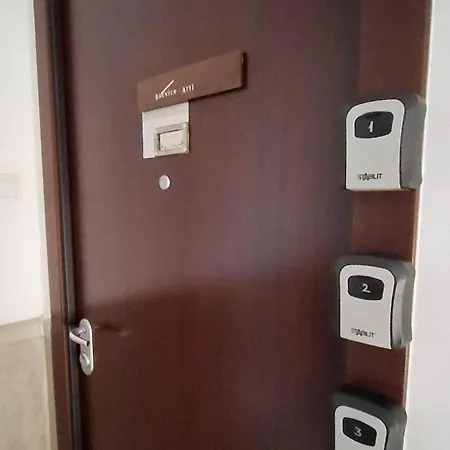 Design Bacvice Arti 4* 스플리트