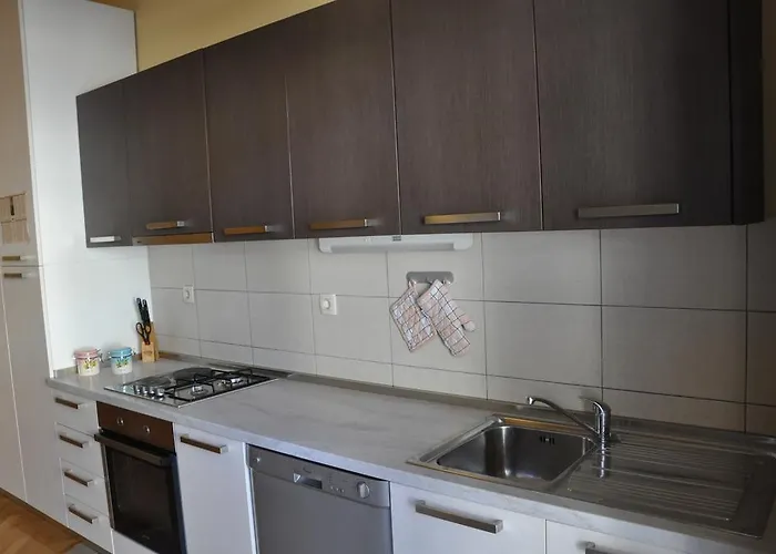 Design Bacvice Arti 4*