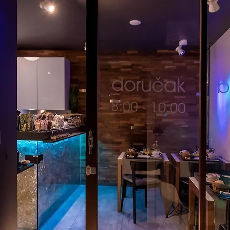 Design Bacvice Arti 4* Split